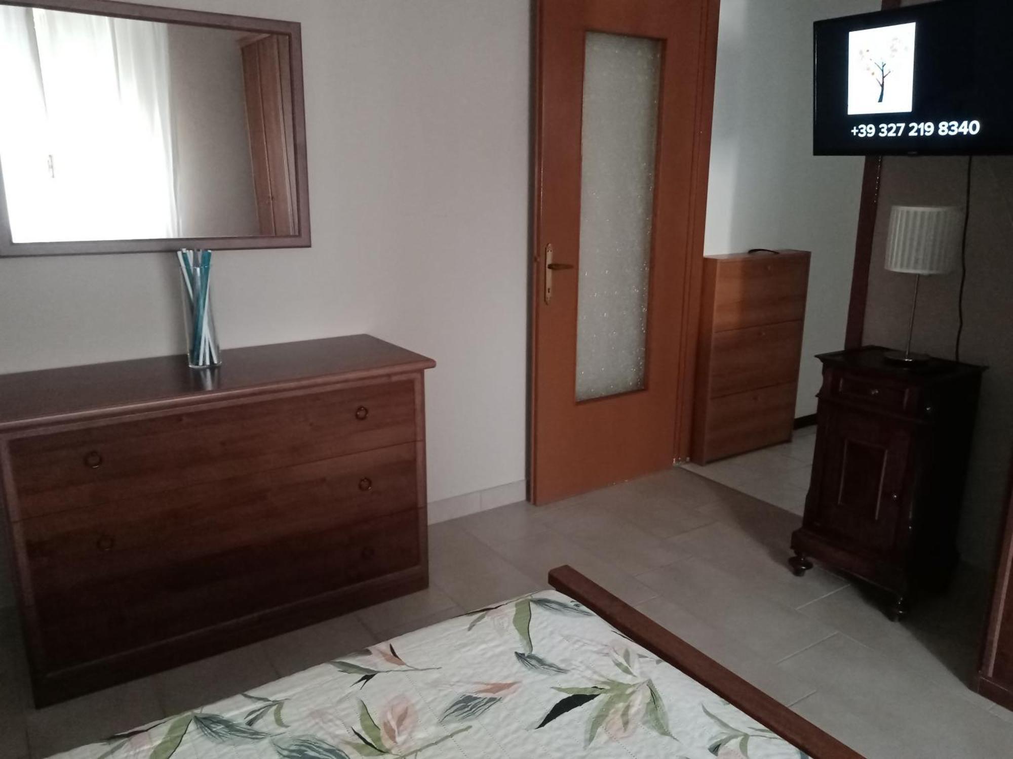 "Casa Sofia" Appartamento Raffalda Zona Clinica ピアチェンツァ エクステリア 写真